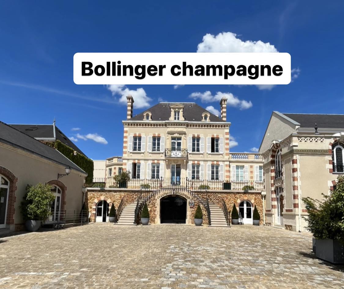 Carica video: 10 facts about Bollinger Champagne